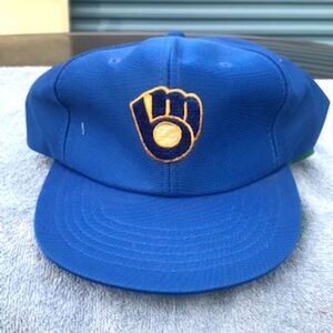 Milwaukee Brewers . Adjustable Cap . MLB